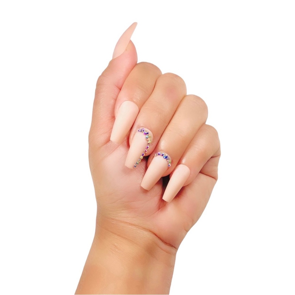 Long cofee nude diamond.
